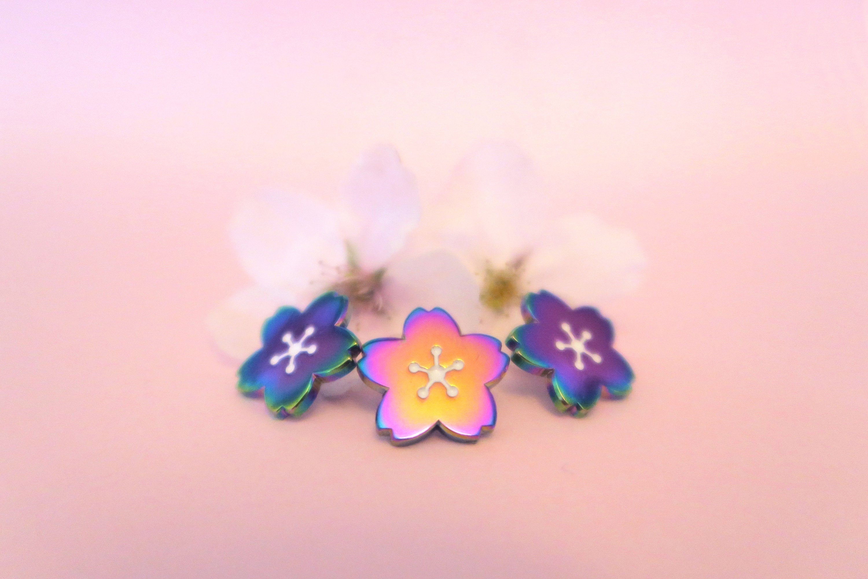 [Tokyo Shojo] Mini Sakura Rainbow Enamel Pins