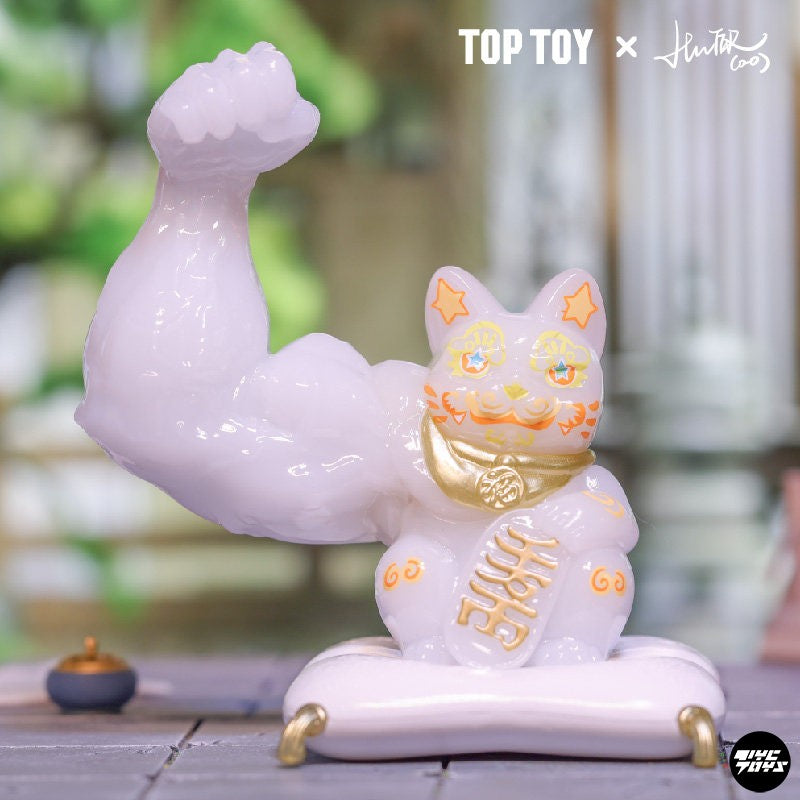 Lucky cat store top